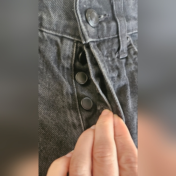 10 DEREK LAM Crosby Drew High-Rise Classic Cutoff Shorts In Washed Black.Size 24 - Picture 6 of 13